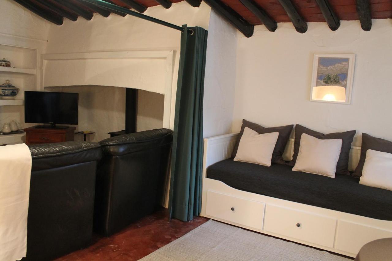 Casa Das Correias Evora Monte Bagian luar foto